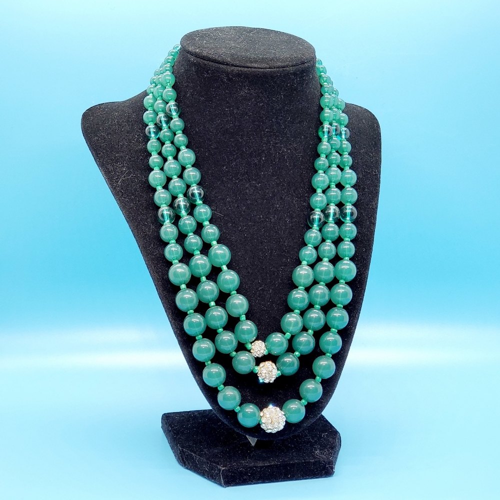 Dark green faux pearl beads triple strand clear rhinestone detail elegant - Picture 2 of 7